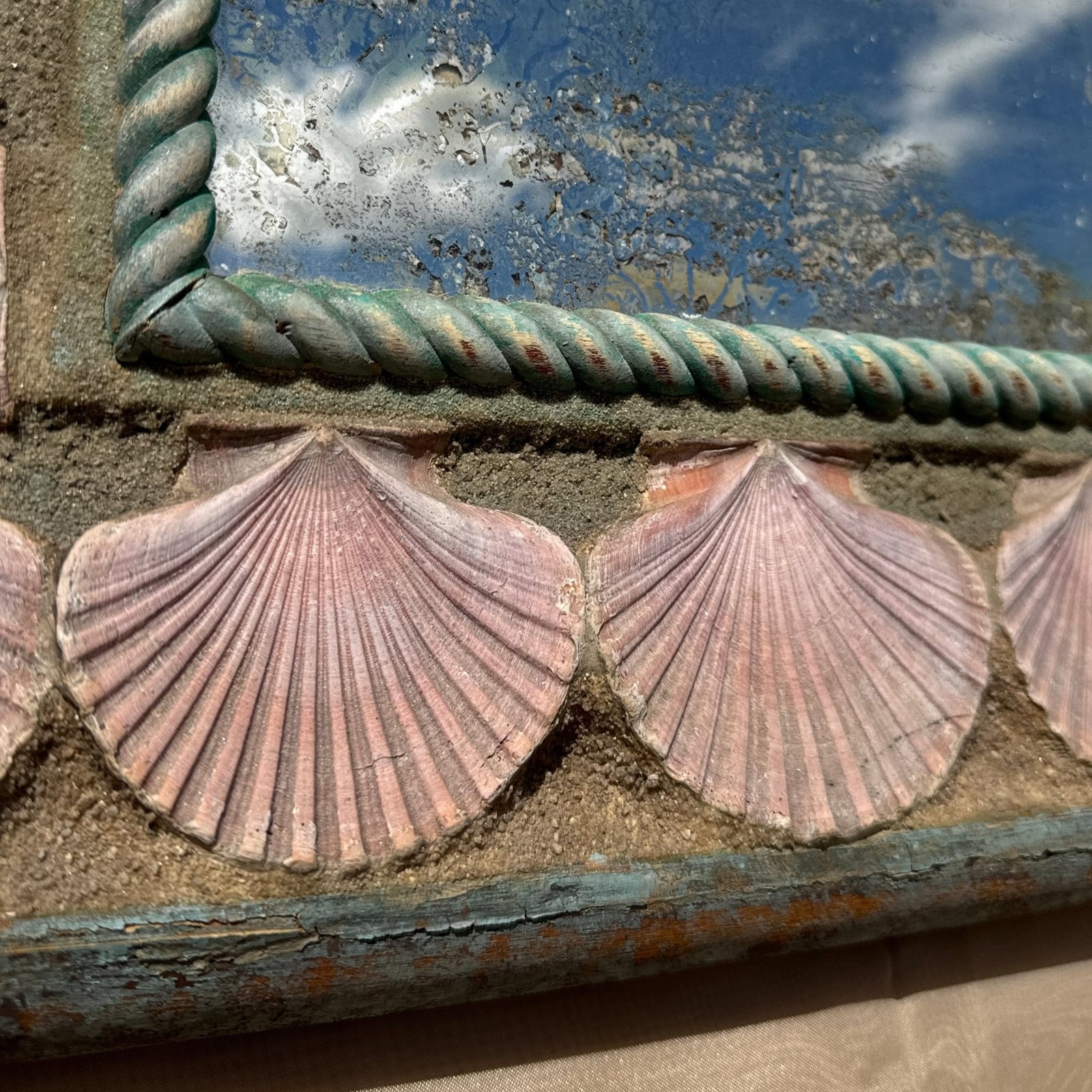Antique Lilac Masonry & Shell Mirror - Monte Visión