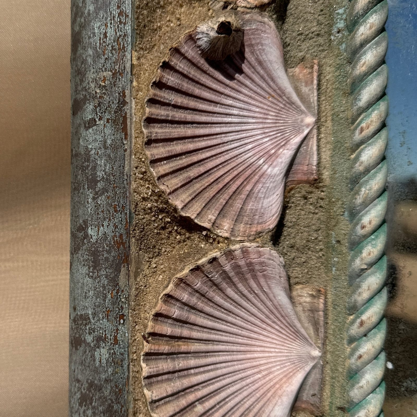 Antique Lilac Masonry & Shell Mirror - Monte Visión