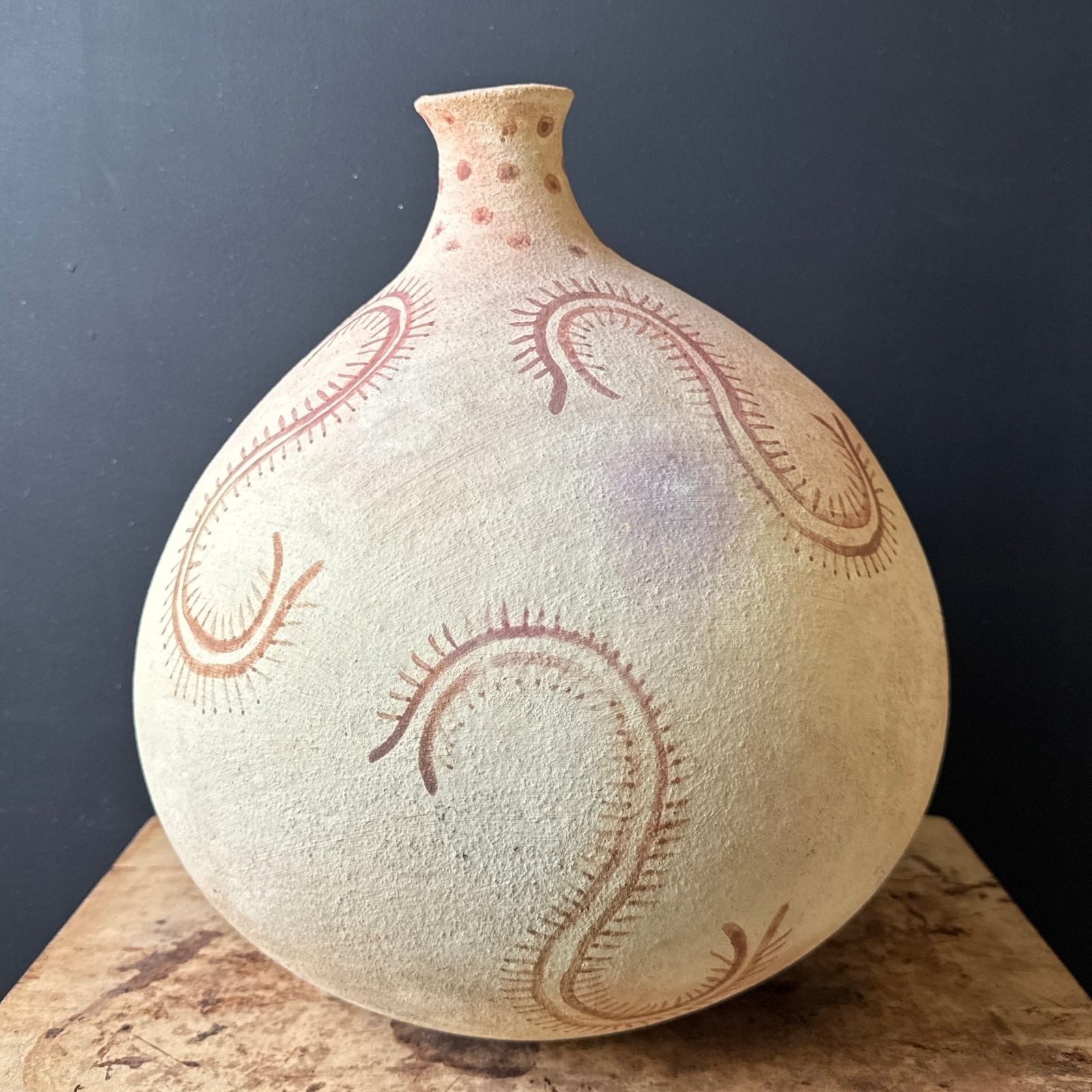 Contemporary Tony Soares Cahuilla Indian Pottery Vessel - Monte Visión