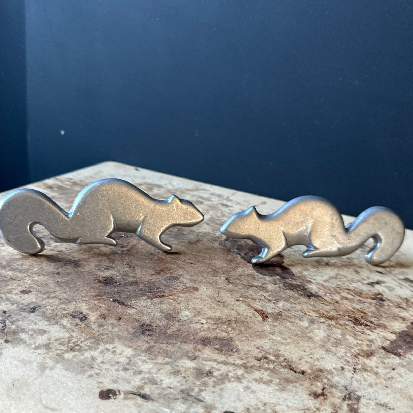 Oversized Opposing Squirrels Aluminum Cabinet Pulls- Set of 2 - Monte Visión