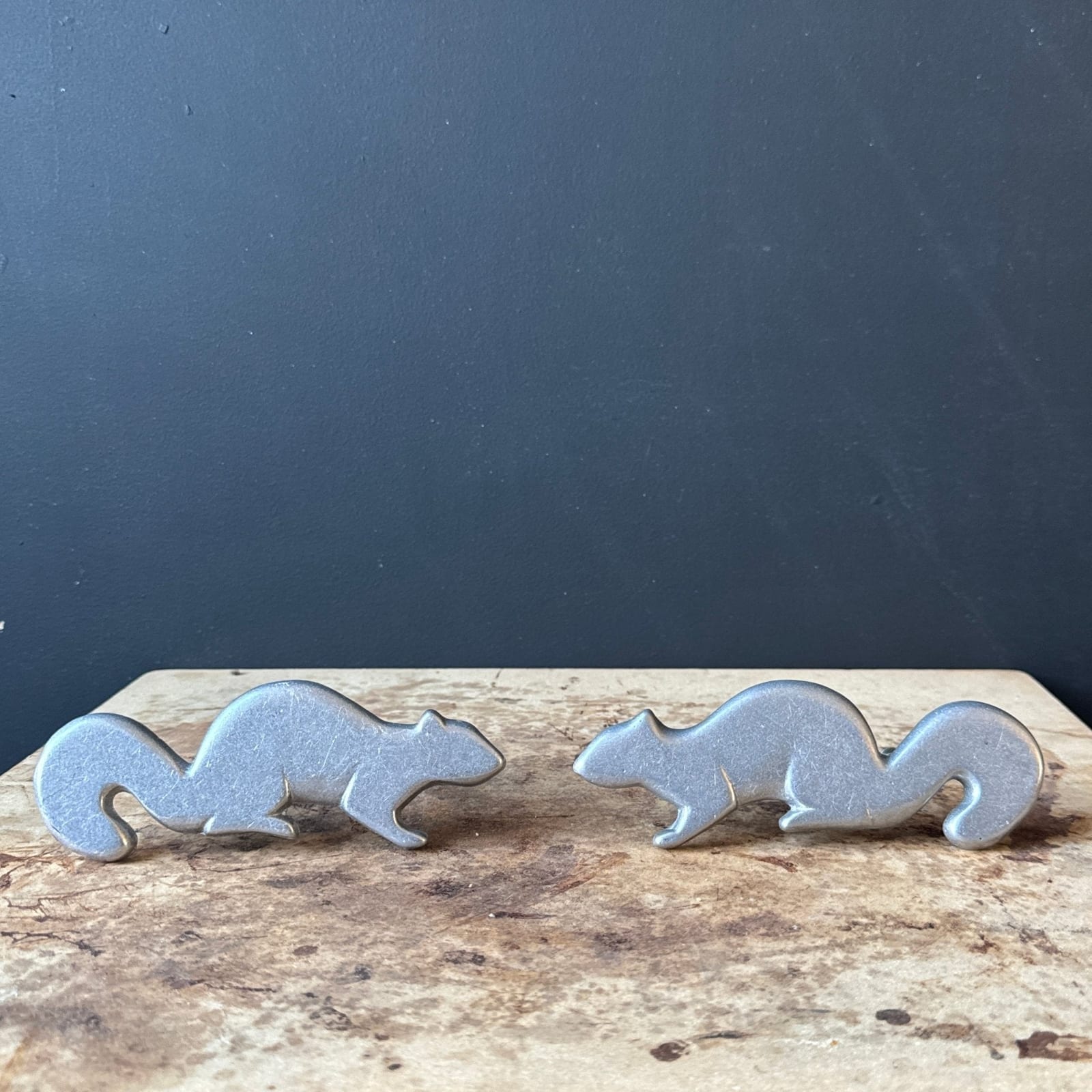 Oversized Opposing Squirrels Aluminum Cabinet Pulls- Set of 2 - Monte Visión