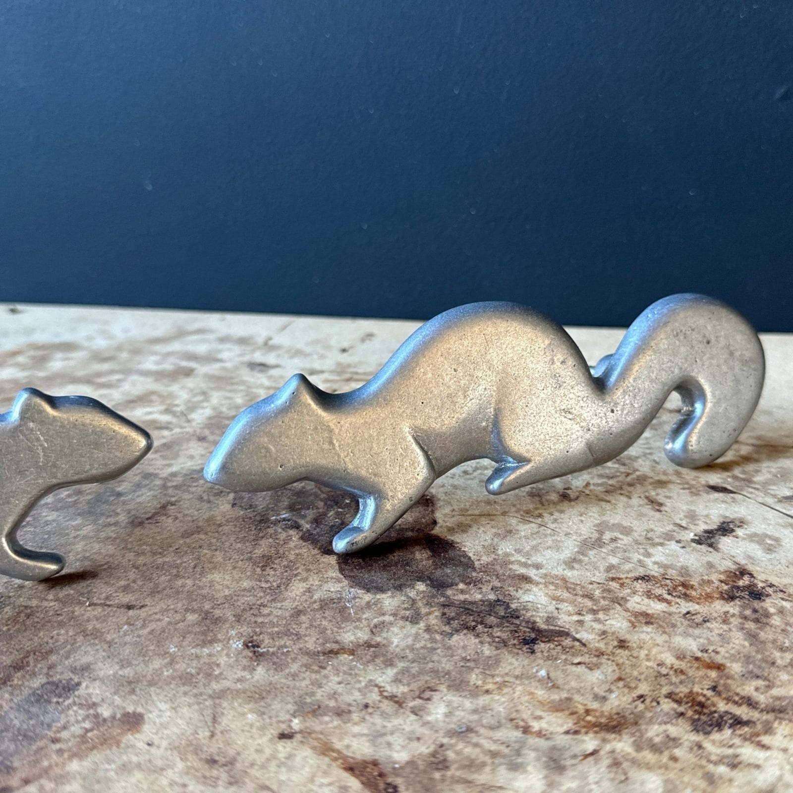 Oversized Opposing Squirrels Aluminum Cabinet Pulls- Set of 2 - Monte Visión