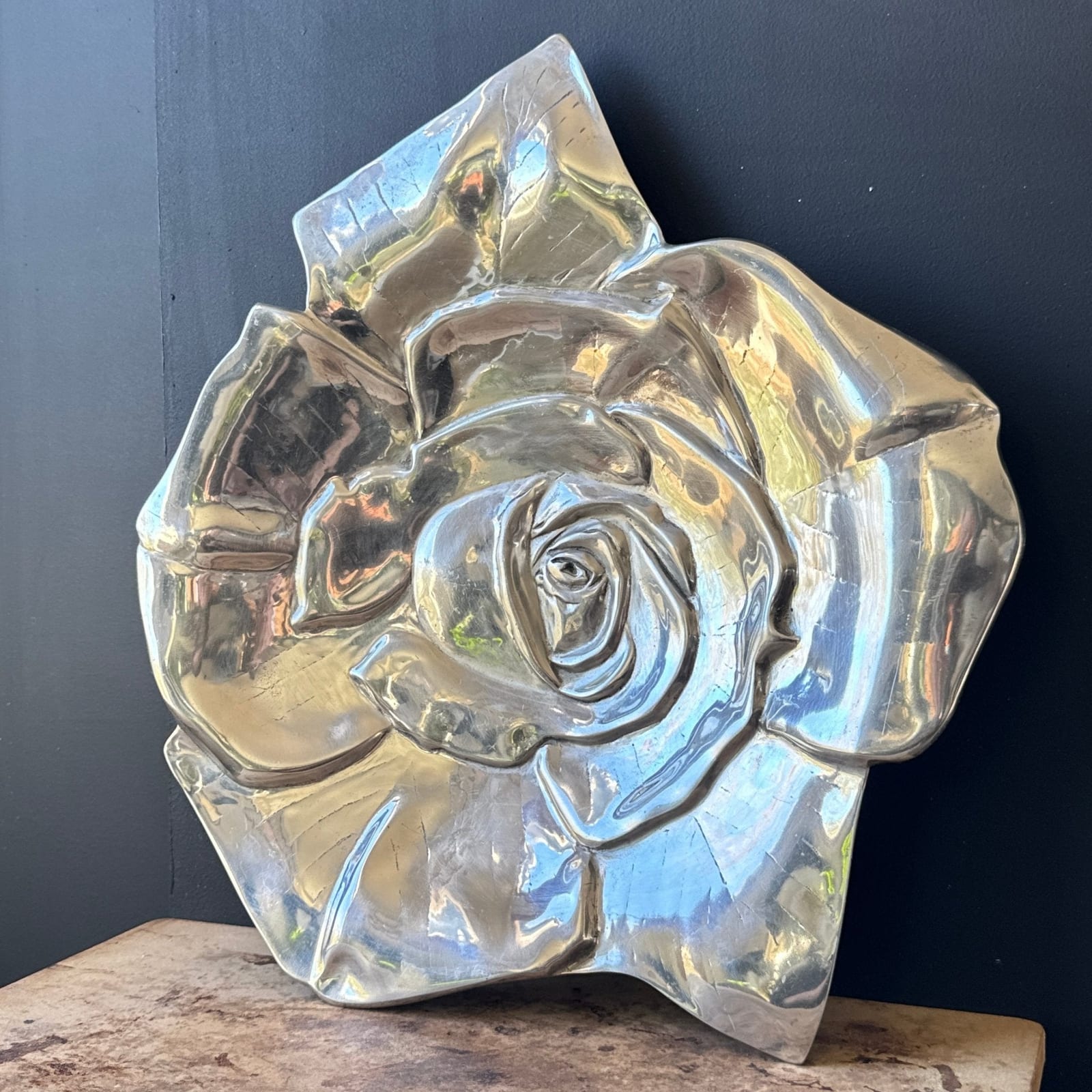 Postmodern Aluminum Oversized Rose Fruit Dish - Monte Visión