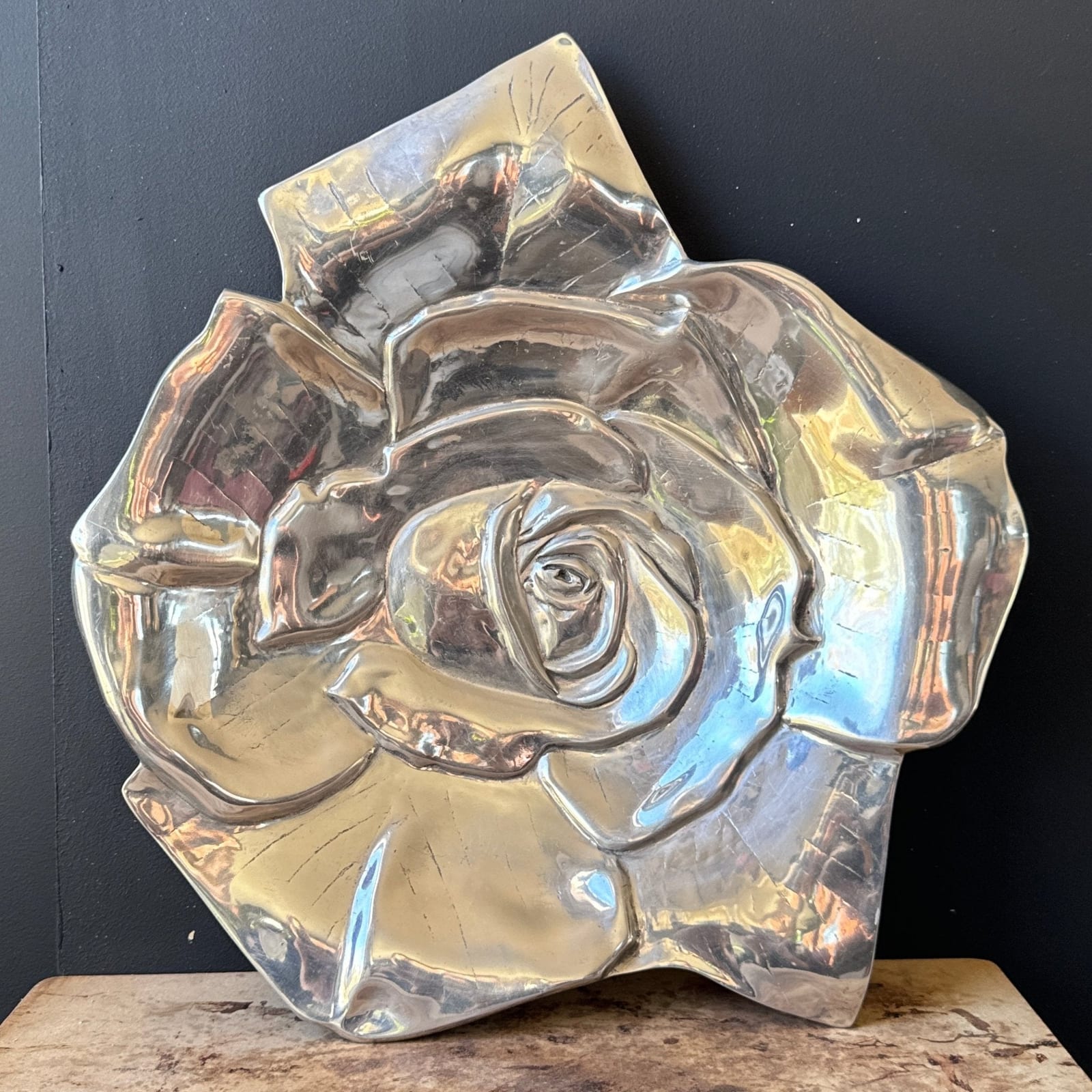 Postmodern Aluminum Oversized Rose Fruit Dish - Monte Visión