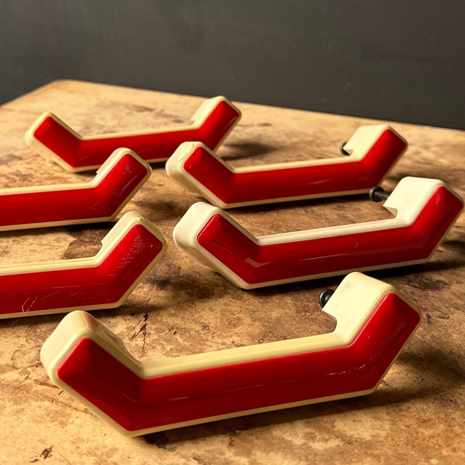 Postmodern Red & Cream Plastic Door Pulls - Monte Visión