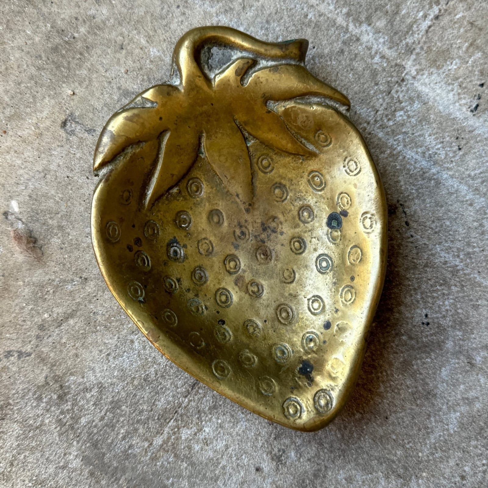 Vintage 1970's Solid Brass Strawberry Ring Tray Or Ashtray - Monte Visión