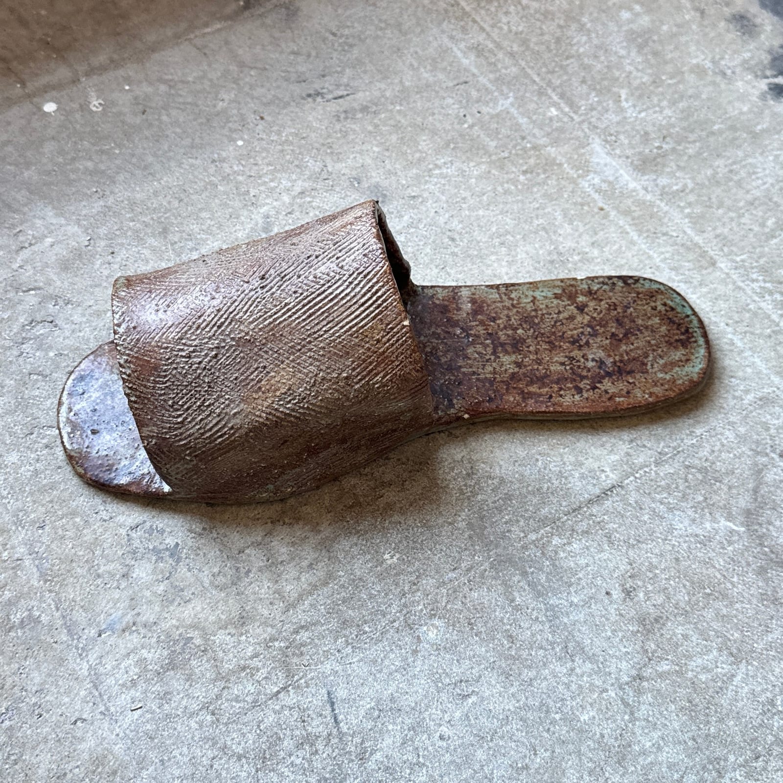 Vintage Brown Artist Made Ceramic Sandal - Monte Visión