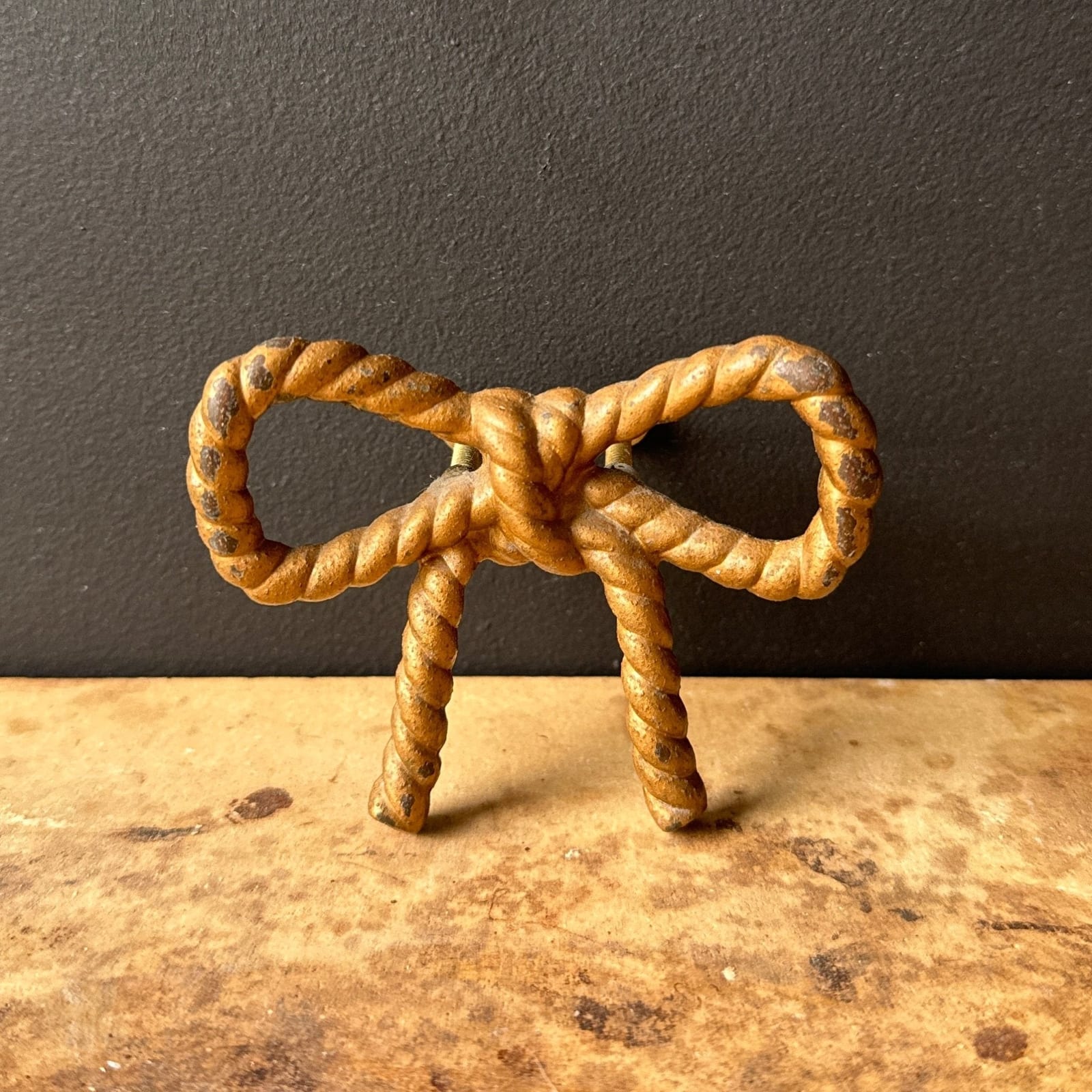 Vintage Gold-Tone Metal Rope Bow Drawer Pulls- Set of 2 - Monte Visión