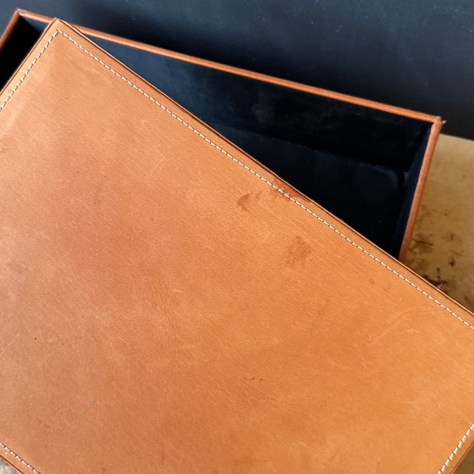 Vintage Mexican Vegetable-Tanned Leather Box - Monte Visión