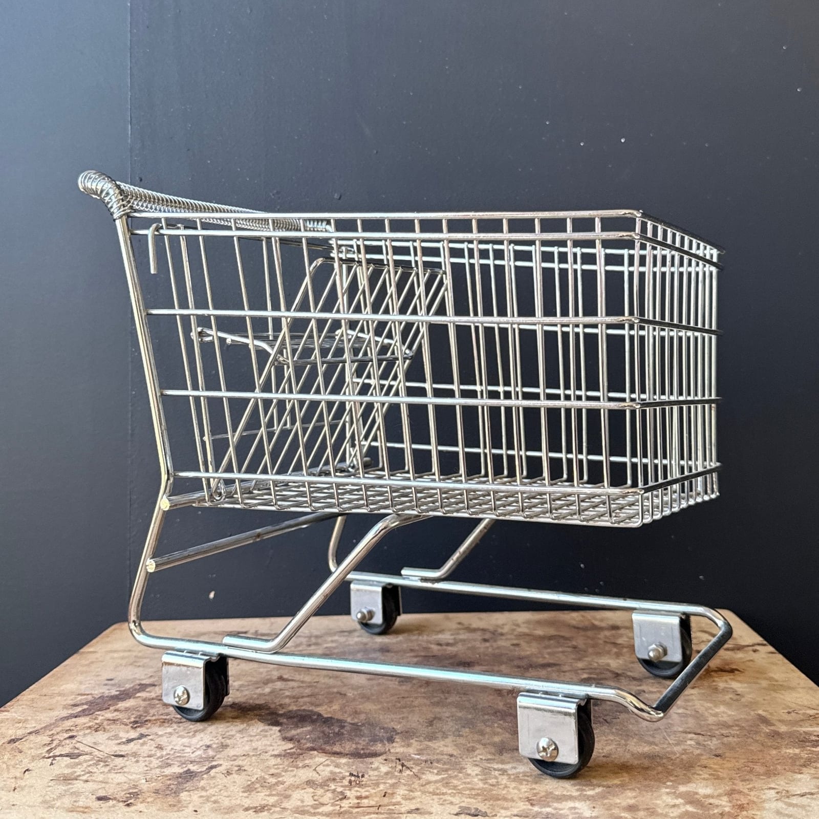 Vintage Shopping Cart Fruit Basket - Monte Visión