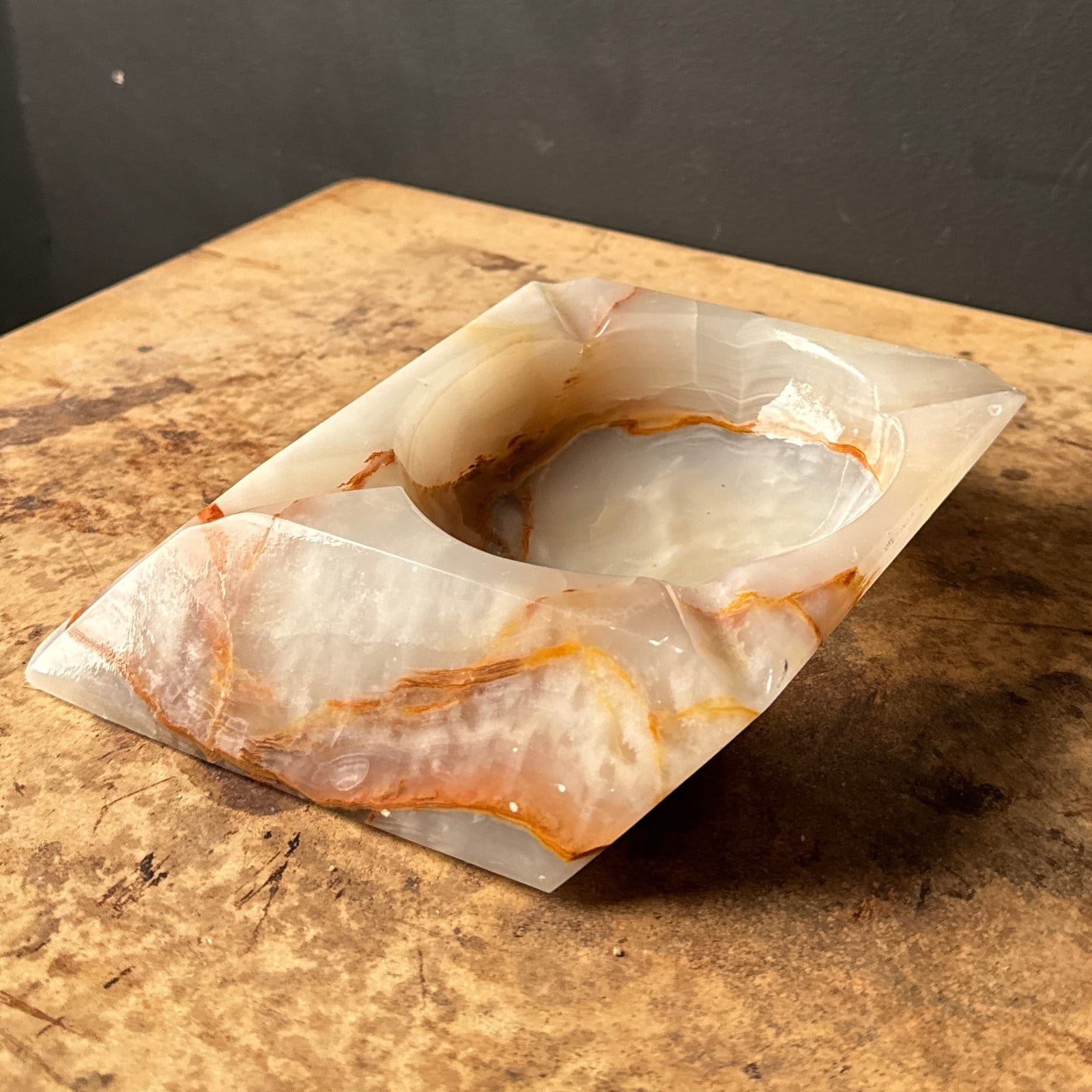 Vintage White Veiny Onyx Trapezoid Ashtray - Monte Visión
