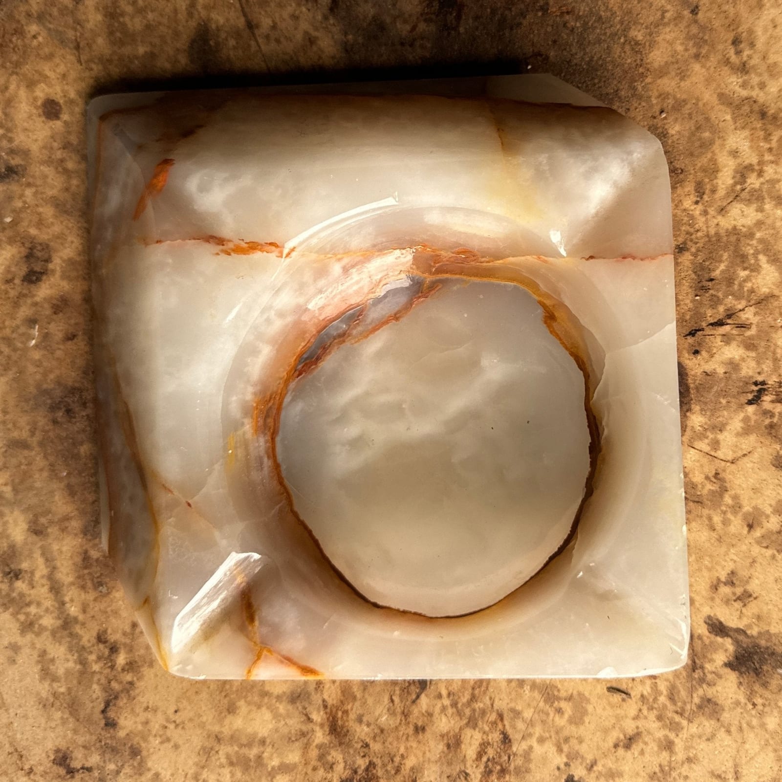 Vintage White Veiny Onyx Trapezoid Ashtray - Monte Visión
